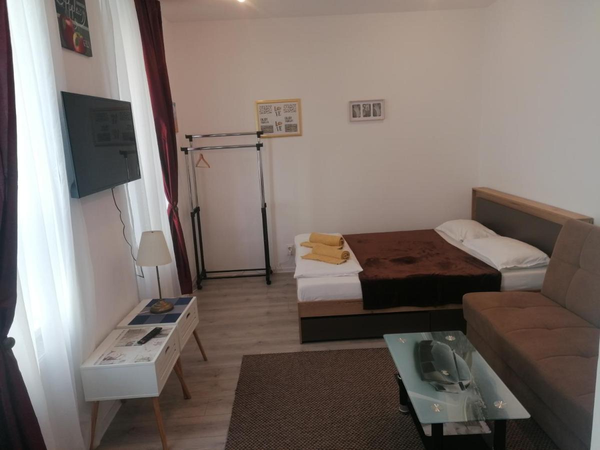 Studio Plaza Сибиу Экстерьер фото